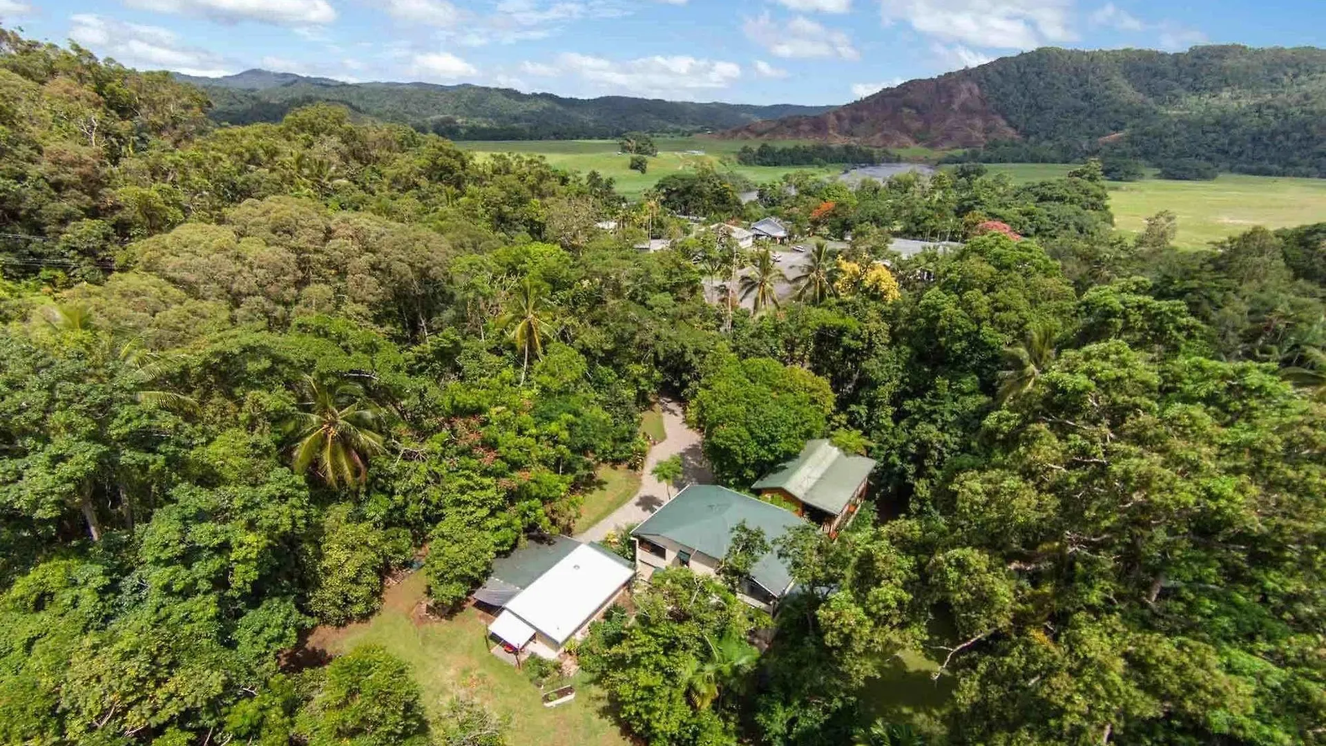Red Mill House In Daintree Bed & Breakfast Green Island